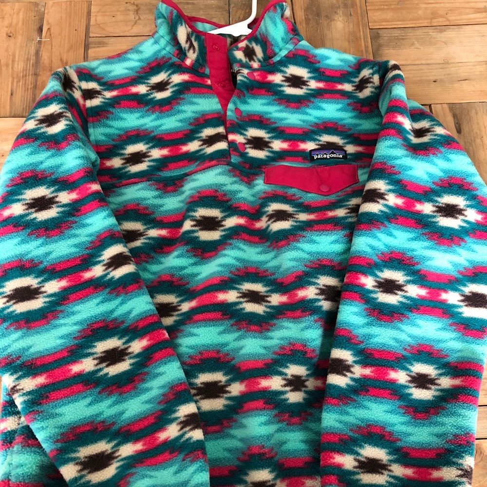 women’s Patagonia fleece pullover